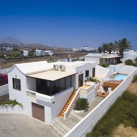 Puerto Del Carmen Sleeps 6 Pool Wifi T691346 *