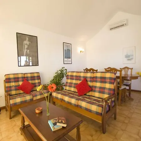 Willa Puerto Del Carmen Sleeps 6 Pool Wifi T691346 *